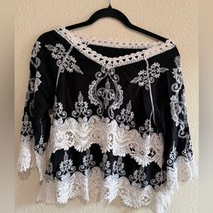 Elegant Black and White Lace Women's Top